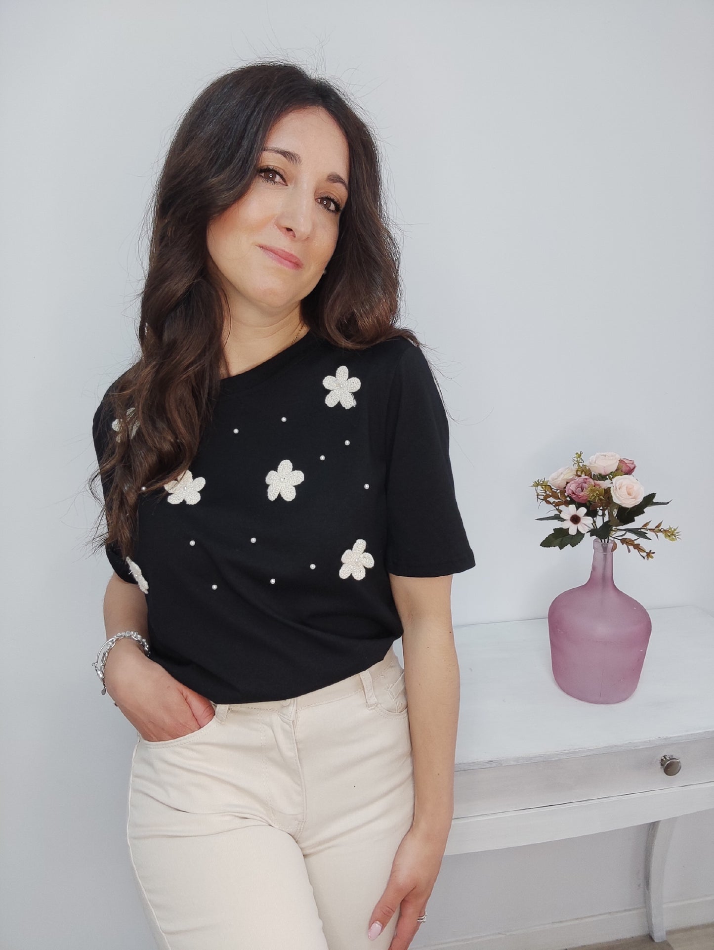 CAMISETA APLIQUE FLORES CROCHET