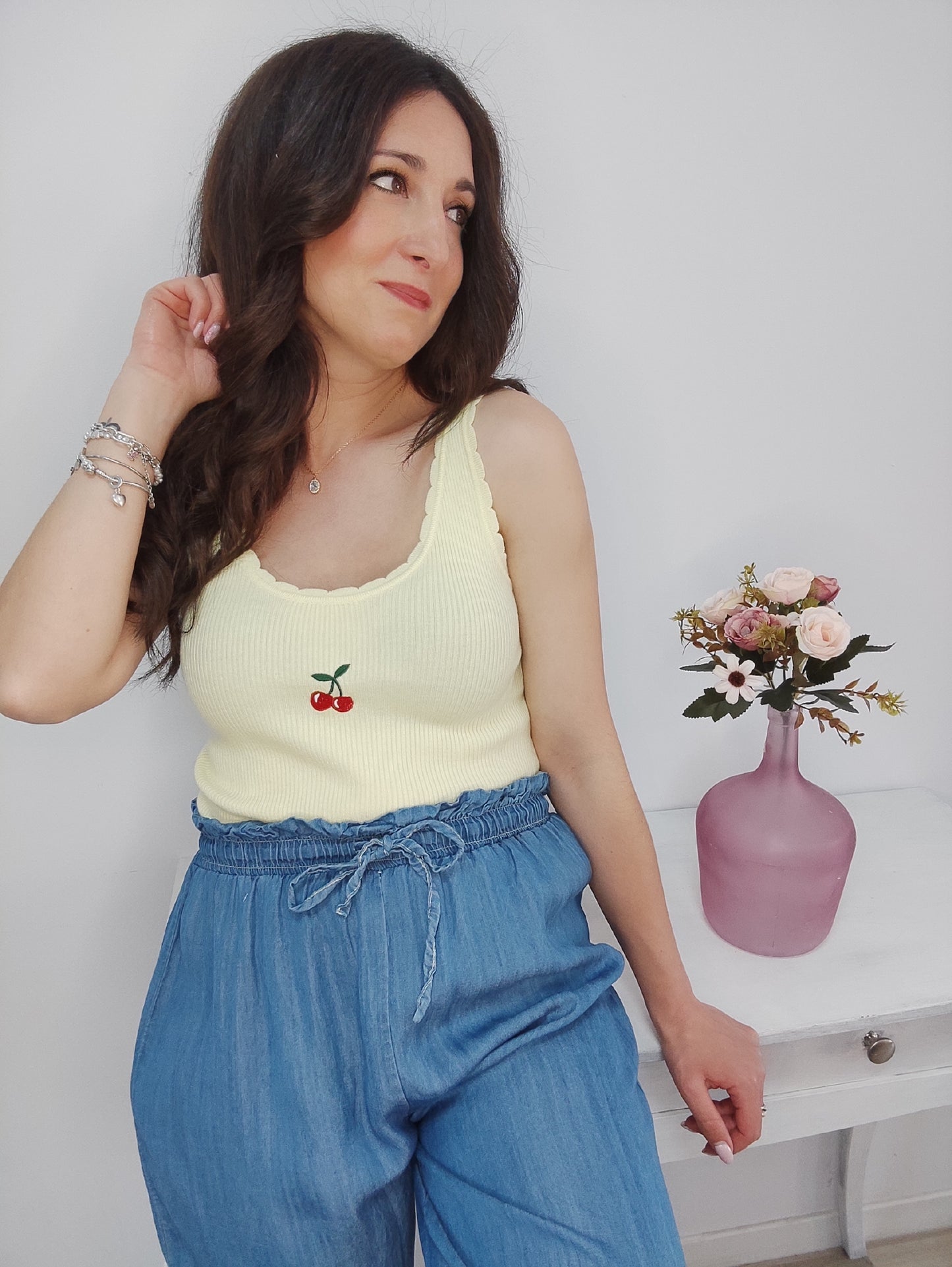 CAMISETA CEREZAS AMARILLA