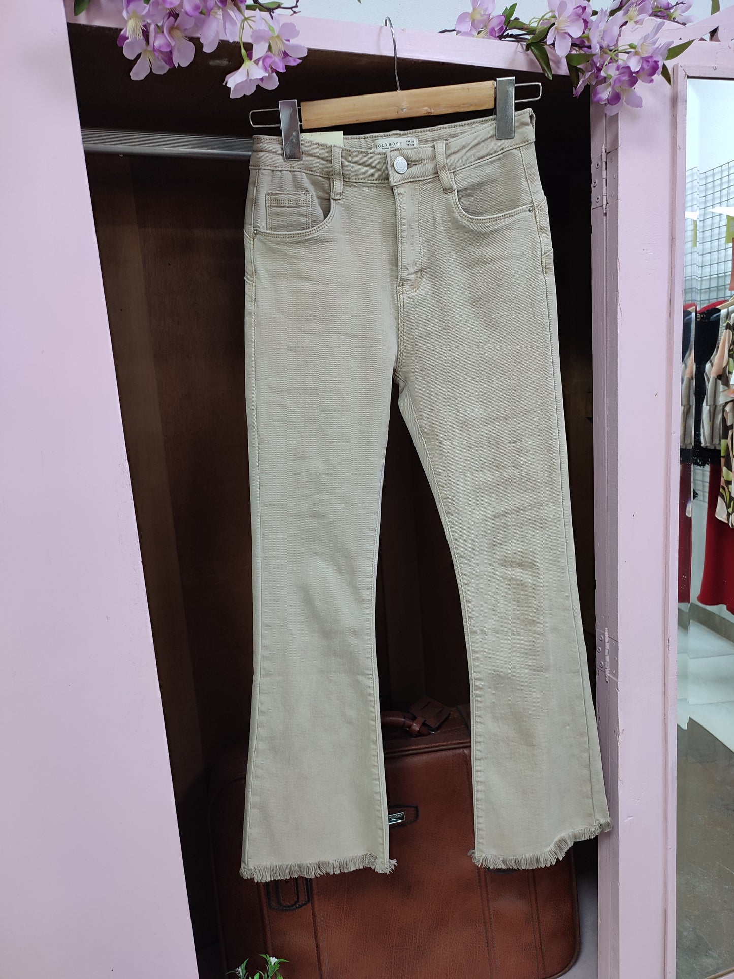 Jeans flare desflecado
