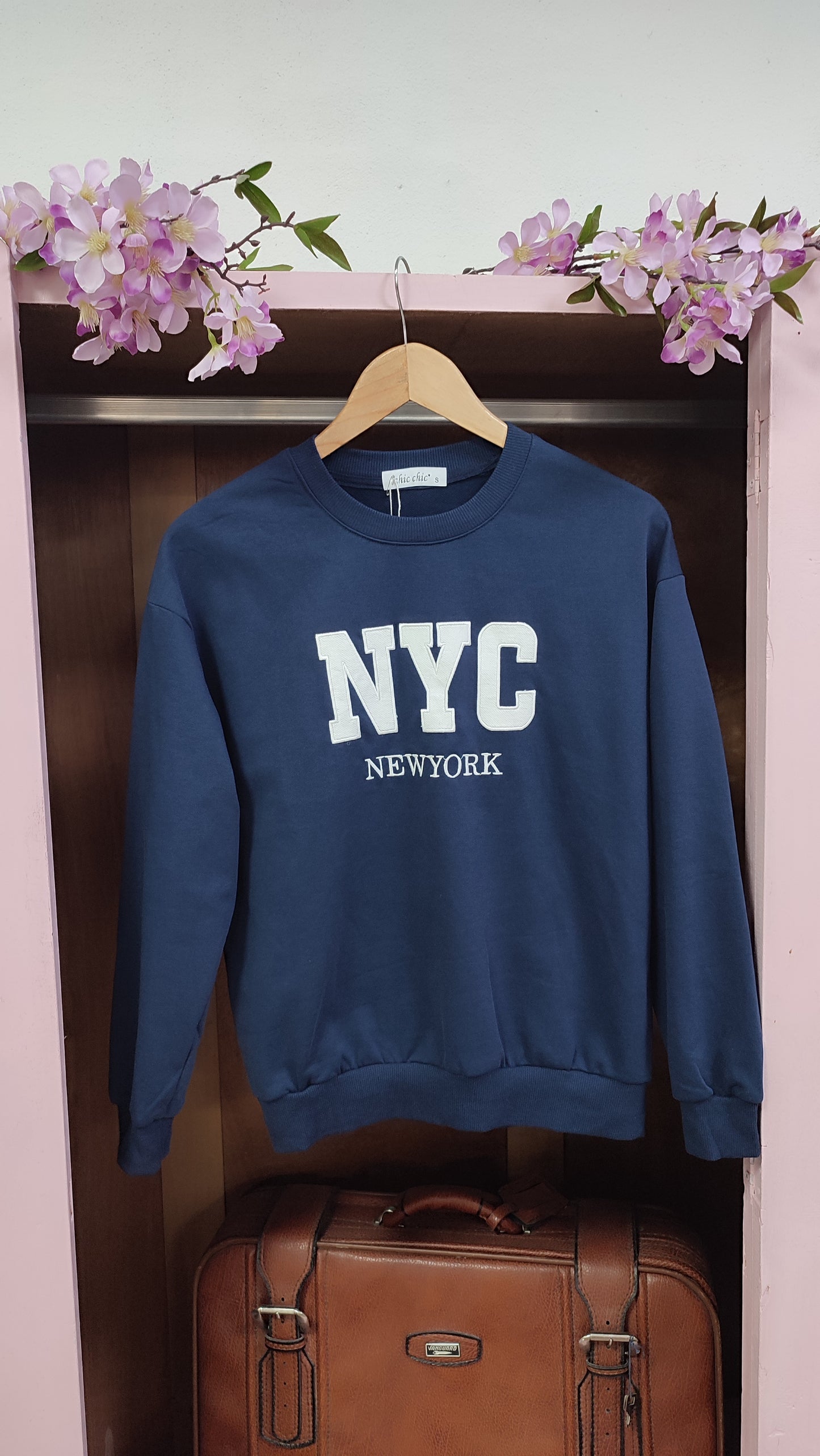 Sudadera NYC bordada marino