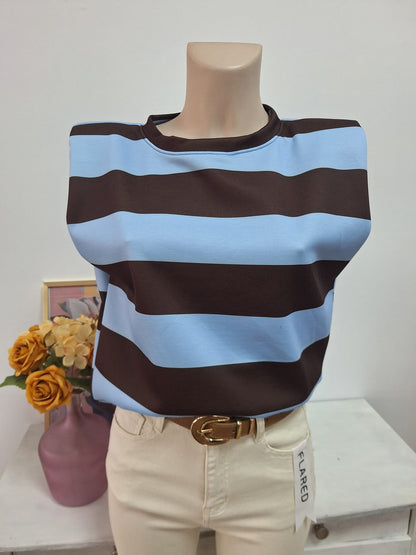 Camiseta hombreras celeste+choco