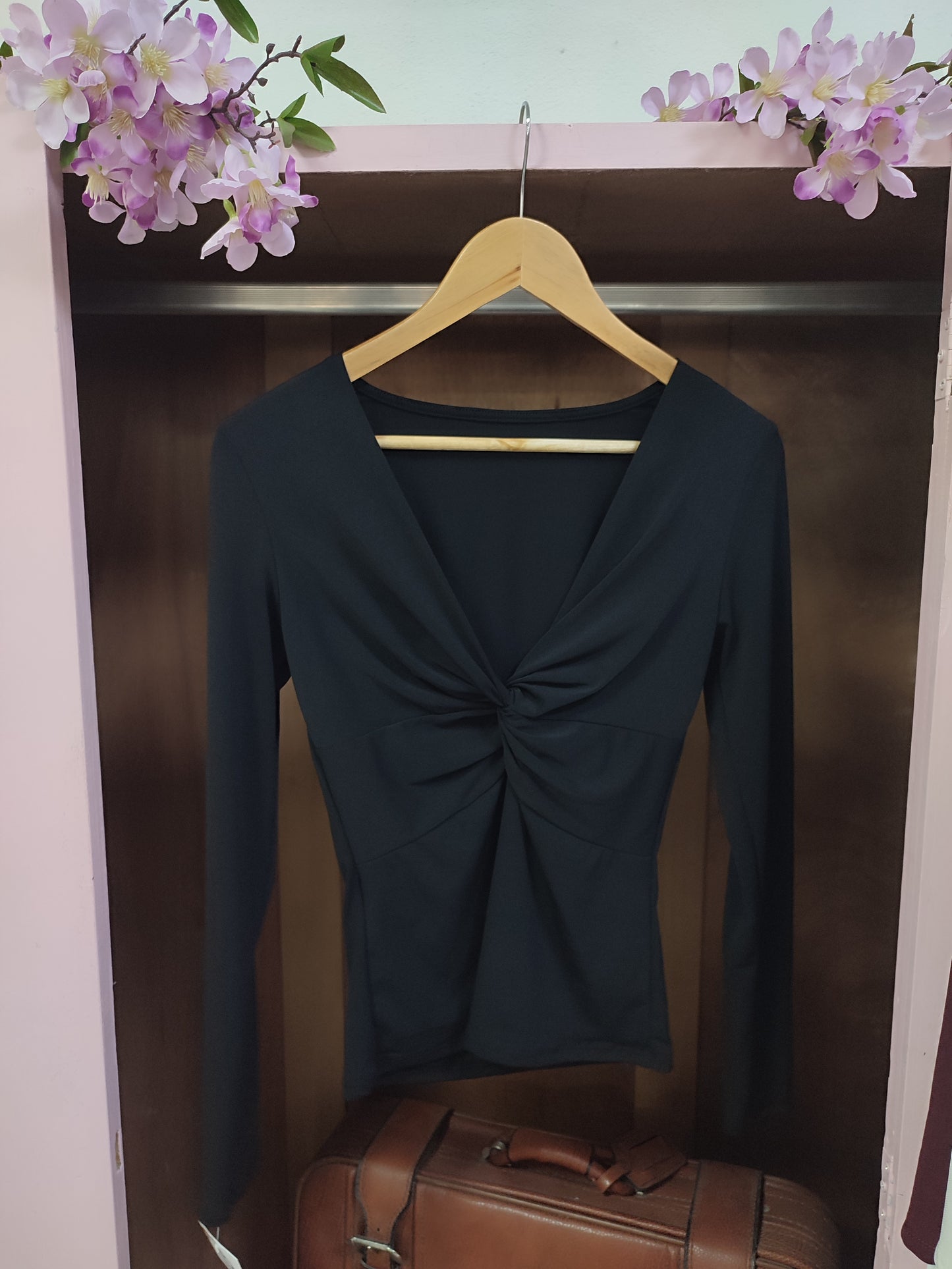 Camiseta escote nudo