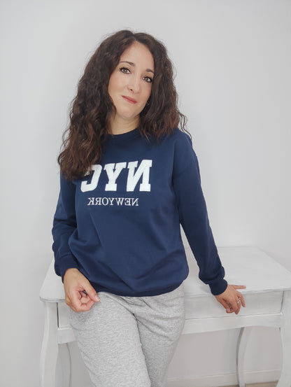 Sudadera NYC bordada marino