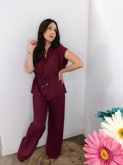 Conjunto Mercedes Burdeos
