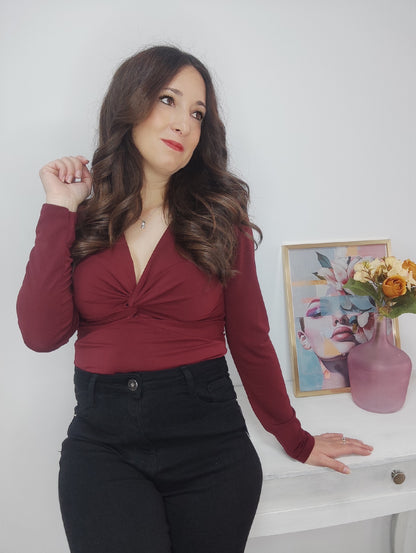 Camiseta escote nudo