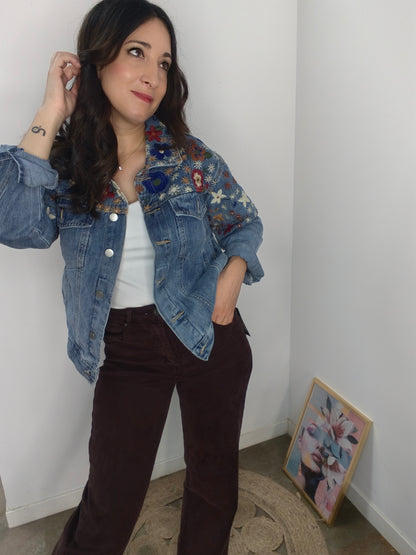 Chaqueta Denim Flores Bordadas